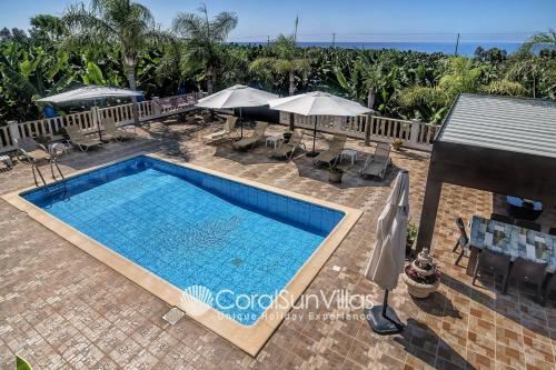 Impressive Villa Exclusive Sea Caves walk to taverns Sleeps 11 Ref 507, Peyia (Foto 10)