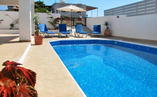 Villa Only 50m To The Sea, Sleeps 12, Polis