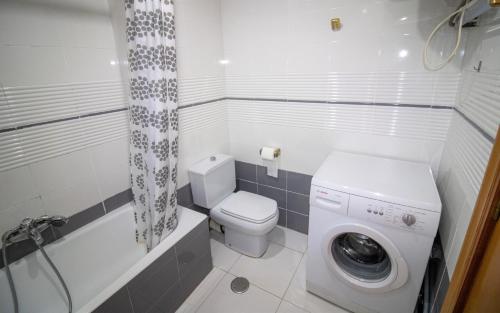 Apartment with Sea View image 6
