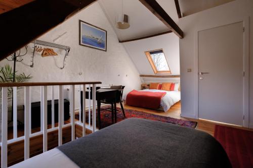 Quadruple Room image 6