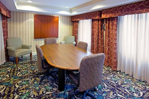 Staybridge Suites Louisville - East, an IHG Hotel