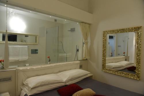 Conte Max Rooms - image 6