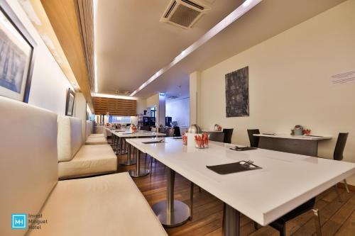 อาหารและเครื่องดื่ม, อูซา เดอ ลา กูรอน (Hotel de la Couronne Liege) in ลีแอช