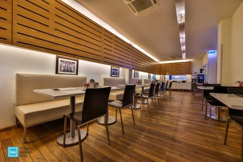 Hotel De La Couronne Liege - image 2