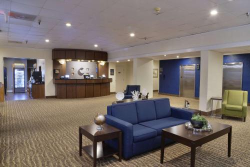 Lobby, Comfort Inn Gold Coast in North Ocean City