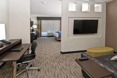 Foto - Holiday Inn Austin Airport, an IHG Hotel