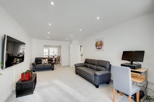 Mitchley House