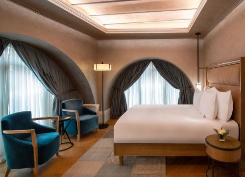 room detail thumbnail 0