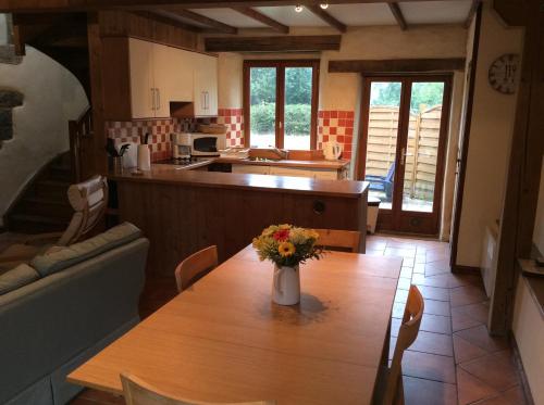 Konyha, Clara, Clement & Nelle - Character Cottages in Jugon-les-Lacs