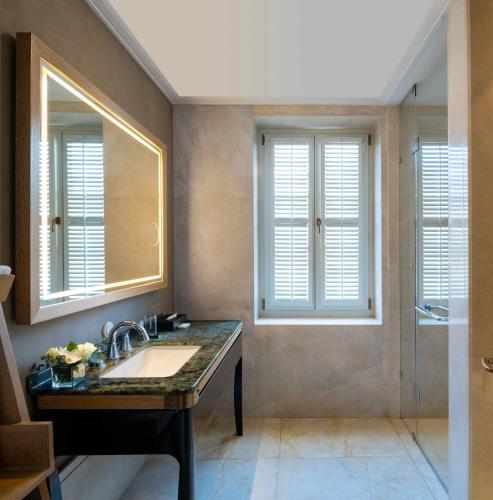 10 Karakoy Istanbul - main image