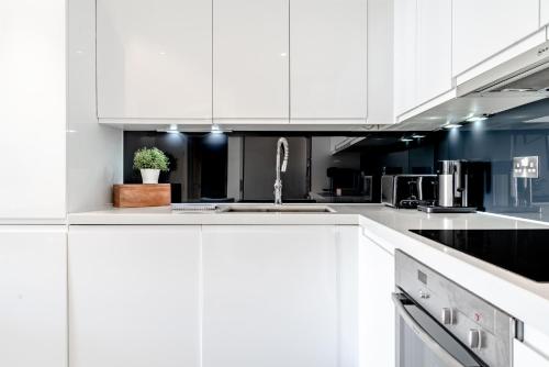 Be London - Covent Garden Apartments - main image