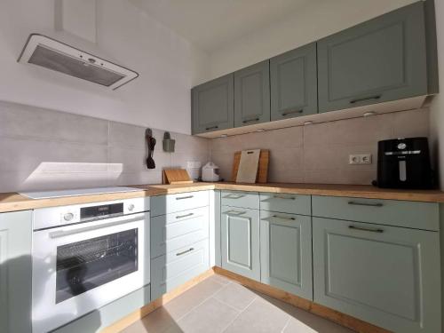 Kitchen, Gemutliches Privatzimmer in geraumiger Gemeinschaftswohnung in Plauen