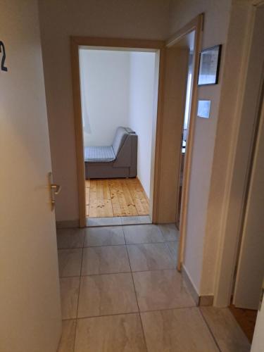 2 bedrooms, 5 beds