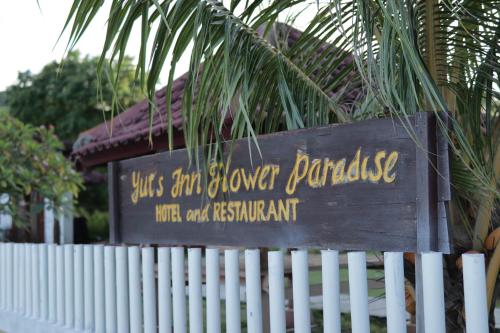 Yut's Inn Flower Paradise Gili Gede