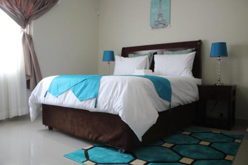 Deluxe Guest House - image 2