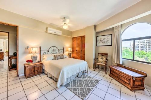 Chic Cabo San Lucas Getaway < 2 Miles to Beaches! - image 4