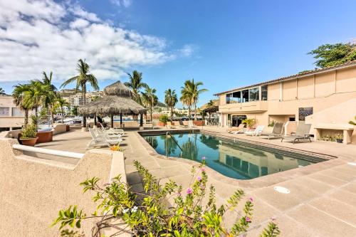 Chic Cabo San Lucas Getaway < 2 Miles to Beaches! - image 2