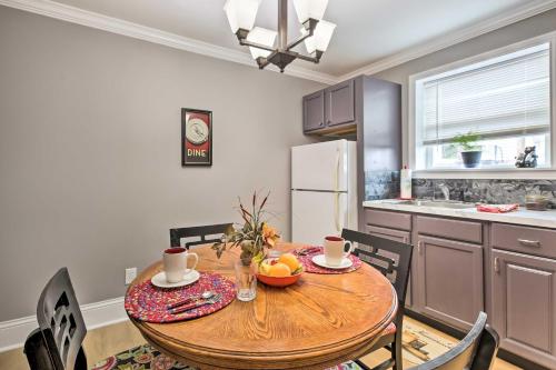 Modern Studio Apartment in Central Williamstown! - image 10