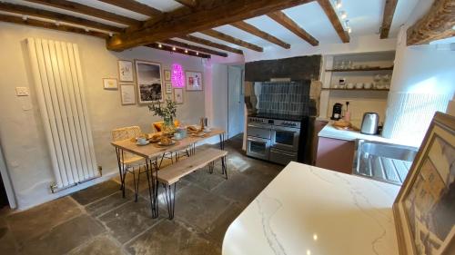 Jacks Cottage, Curbar in Curbar