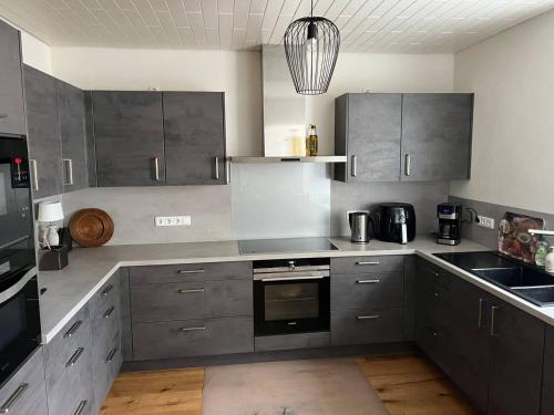Ruim Familiehuis - 10 pers - Nabij Cochem-Zell, De Moezel & Calmont Klettersteig in Kliding
