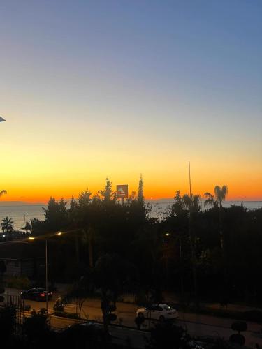 Seaview Luxury Apartment located at 1st coastline residence