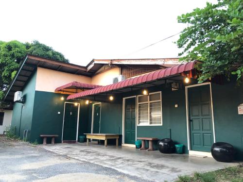 Widok z zewnątrz, Rumah Tepi Istana in Batu Burok