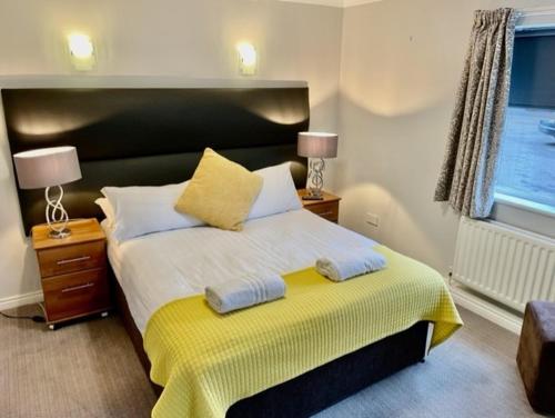 1 queen bed