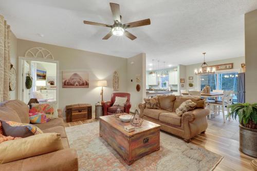 Lazy Bear Inn - image 13