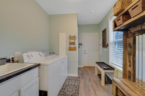 Lazy Bear Inn - image 5