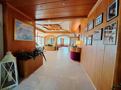 Lake&Nature Hotel Gloria - 로비