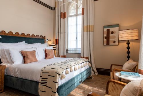 room detail thumbnail 0