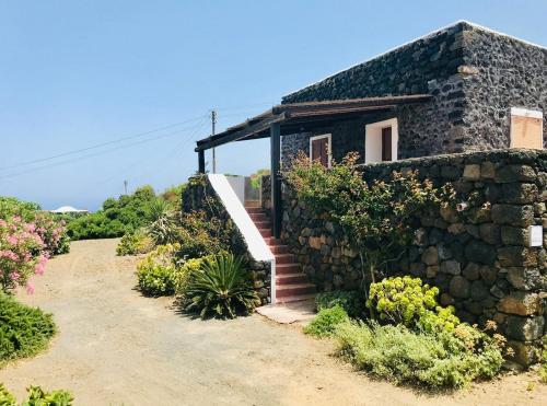  Dammuso "La Catalana" in Pantelleria