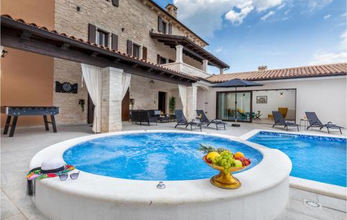 Nice Home In Svetvincenat With Outdoor Swimming Pool