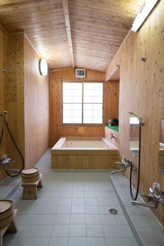 Ванная комната, Miyoshino Sakuraan in Йосино