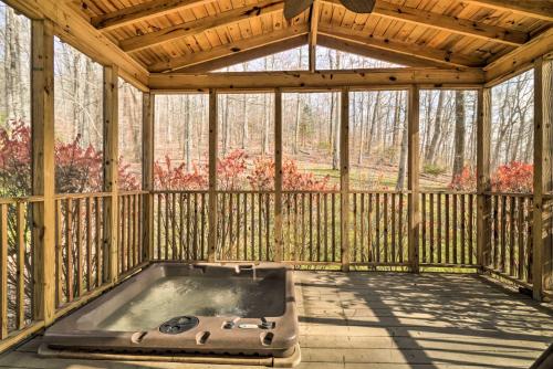 Nashville Area Family Getaway with Private Pool!