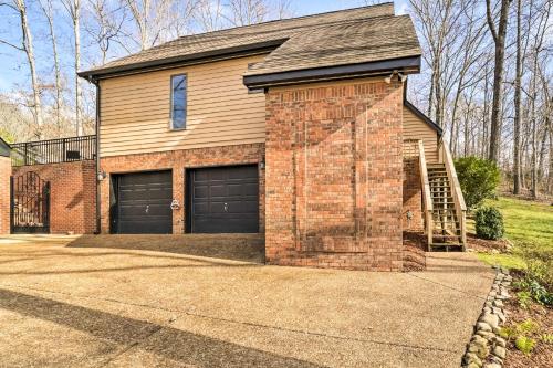 Nashville Area Family Getaway with Private Pool!