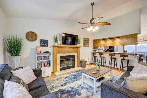 Holiday Island Vacation Rental with 2 Balconies in Holiday Island, USA