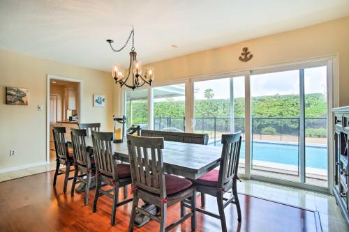 Riviera Beach Vacation Home with Pool Walk to Beach in Riviera Beach, USA
