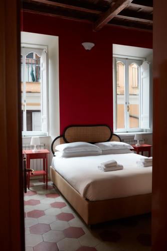 One-Bedroom Apartment image 3