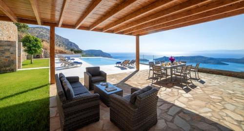 View, Eagle Villa in Neapoli