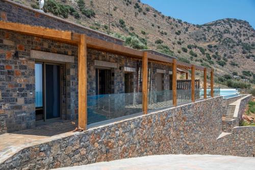 Exterior view, Eagle Villa in Neapoli