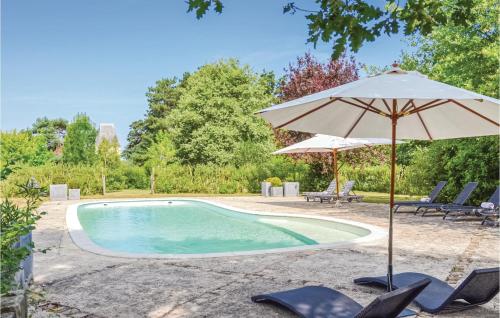 Gorgeous Home In Cheille Bourg With Outdoor Swimming Pool