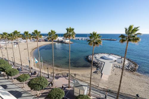 Marbella Beachfront Studio with Stunning Sea Views, Marbella