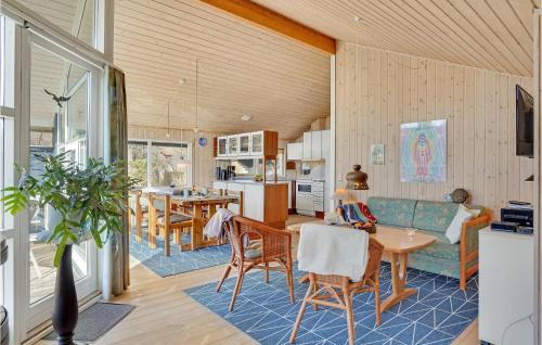  Lovely Home In Faxe Ladeplads With Wifi in Fakse Ladeplads