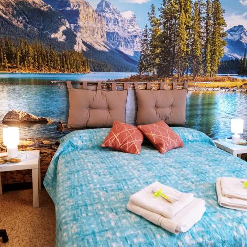 Double Room with Mountain View