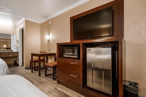 Country Inn Sonora image 32
