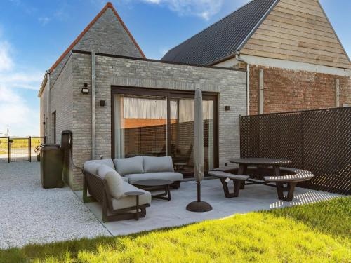  Holiday Home in Aardenburg near Sint-Baafskerk in 4527 AE Aardenburg