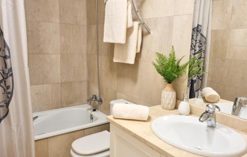 Lovely apartment with big sunny terrace 5