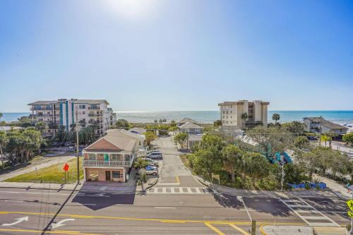 Madeira Bay Resort I 1502 in St Pete Beach, USA