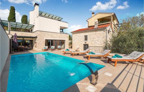 Awesome Home In Valtura With Sauna, Wifi And Heated Swimming Pool - Valtura